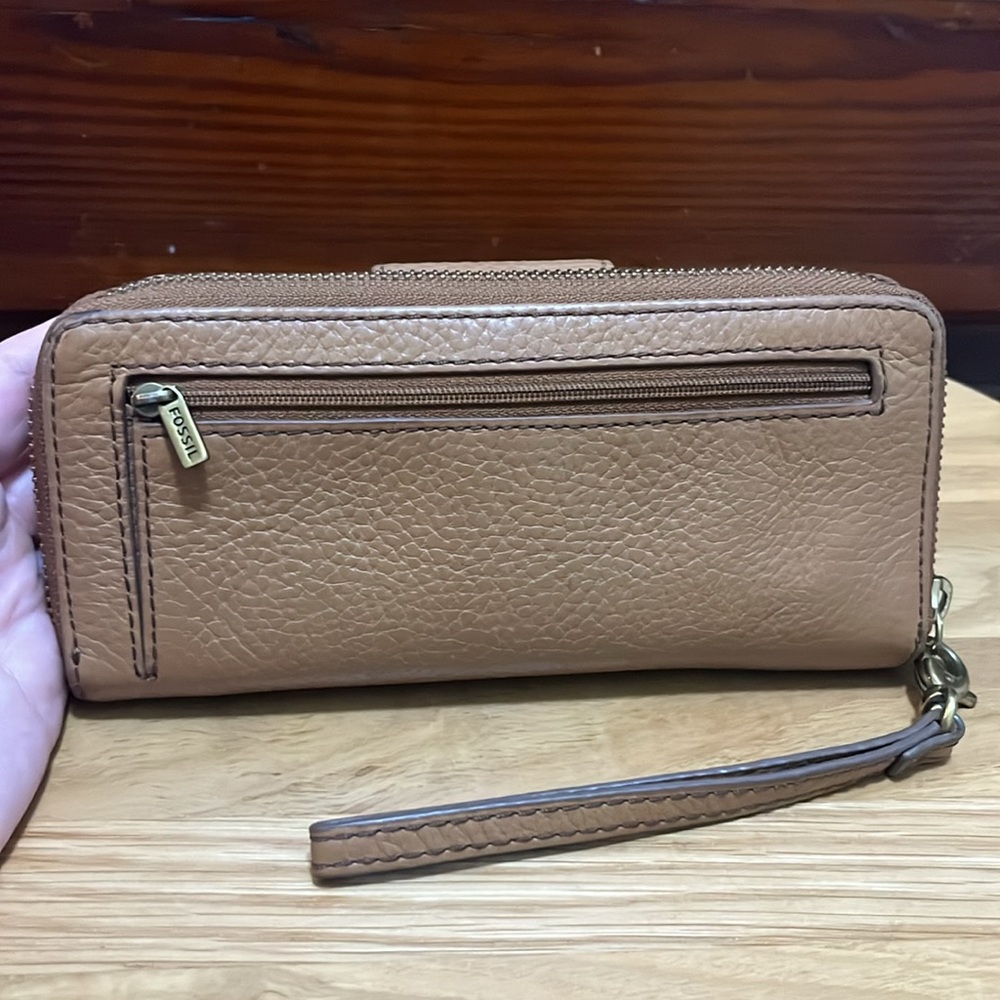 Fossil Madison Zip Clutch - Gem